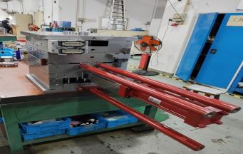 TPE叼嘿视频在线观看软件加工制品变色和暗纹的问题如何解决呢？