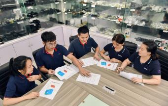 为什么制造评审设计对塑料叼嘿视频导航页至关重要？